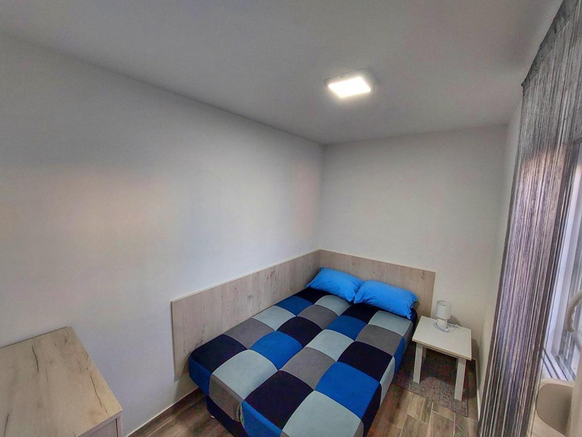 Apartments Marina Утьеха Экстерьер фото