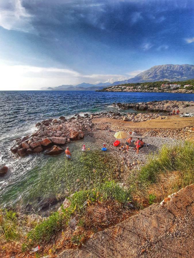Apartments Marina Утьеха Экстерьер фото