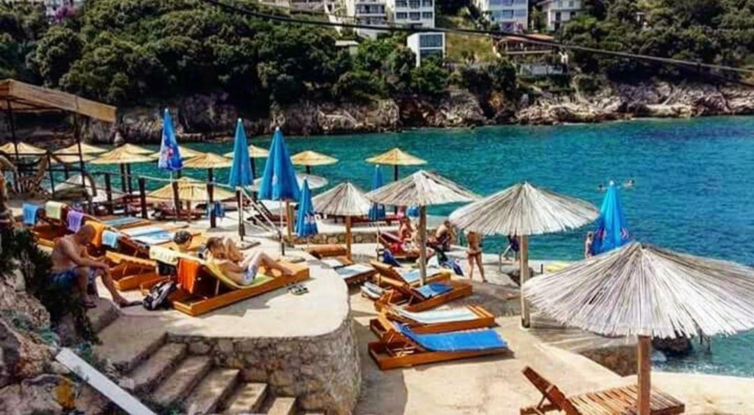 Apartments Marina Утьеха Экстерьер фото